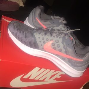 Nike women’s downshifter